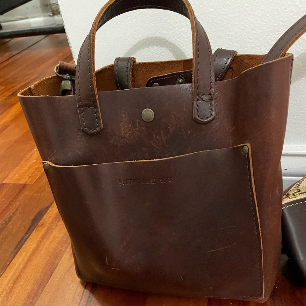 Portland Leather crossbody bag